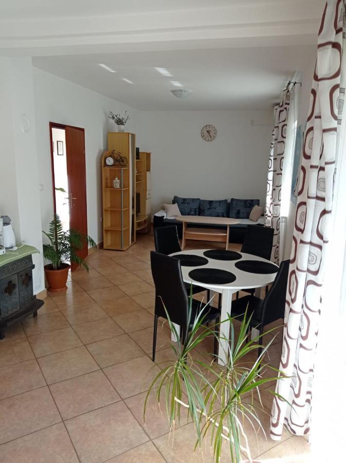 Apartment Zlatko Матулі Екстер'єр фото