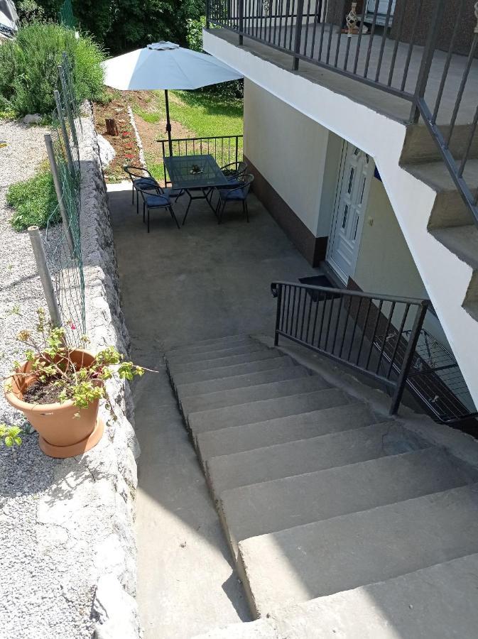 Apartment Zlatko Матулі Екстер'єр фото